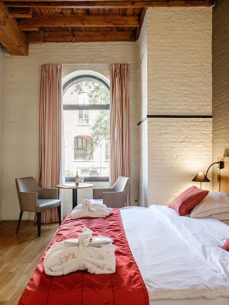 Ghent River Hotel