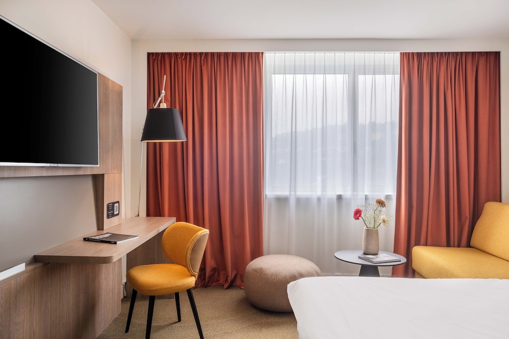Novotel Lyon Centre Confluence Bord de Saone