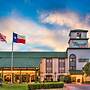 MCM Elegante Suites Abilene