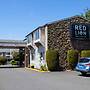 Red Lion Inn & Suites Vancouver