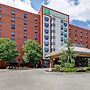 Holiday Inn & Suites Windsor Ambassador Bridge by IHG