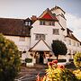 The Devil's Punchbowl Hotel