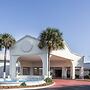 Days Inn by Wyndham St. Petersburg / Tampa Bay Area