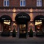 Ascot Hotel
