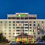Holiday Inn & Suites Overland Park West by IHG