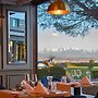 Everness Hotel & Resort