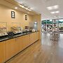 La Quinta Inn & Suites by Wyndham Sunrise
