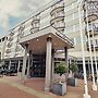 Carlton Square Hotel