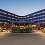 Crowne Plaza Edison by IHG