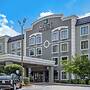Quality Inn & Suites Chattanooga West near Lookout Mountain