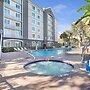 La Quinta Inn & Suites by Wyndham Ft. Lauderdale Airport