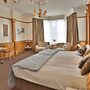 Woodlands Hotel, BW Signature Collection