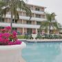 Castaways Resort and Suites