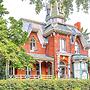 Hochelaga Inn