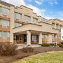 Hotel Watertown