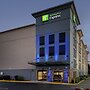 Holiday Inn Express Washington DC - BW Parkway by IHG
