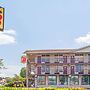 Super 8 by Wyndham Manassas