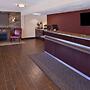 Super 8 by Wyndham Deerfield/Northbrook