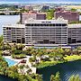 Hilton Miami Airport Blue Lagoon
