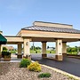Quality Inn Mill Hall - Lamar