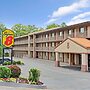 Super 8 by Wyndham Laurel