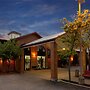 Howard Johnson by Wyndham Waukegan Great Lakes