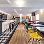 ibis Rochefort