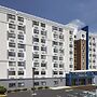 Hampton Inn Newark Airport