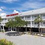 Shem Creek Inn