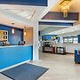 Comfort Inn & Suites Madison - Airport