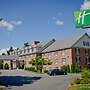 Holiday Inn Express & Suites Merrimack – Nashua by IHG