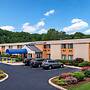 All Seasons Inn & Suites Smithfield Providence