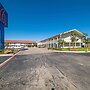 Motel 6 Dallas, TX - Farmers Branch