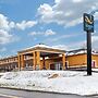 Quality Inn Coraopolis - Pittsburgh Airport