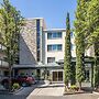 Park Lane Suites and Inn