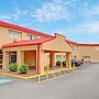 Howard Johnson by Wyndham Pikesville