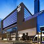 Delta Hotels by Marriott Edmonton Centre Suites