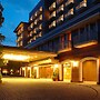 Okura Akademia Park Hotel