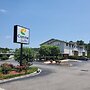 Coastal Inn & Suites - Wilmington, NC
