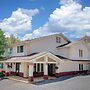 Super 8 by Wyndham Newburgh/West Point Near Stewart Airport