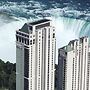 Hilton Niagara Falls/Fallsview Hotel & Suites