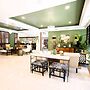 The Courtleigh Hotel and Suites