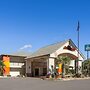 Howard Johnson by Wyndham Savannah GA