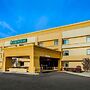 La Quinta Inn by Wyndham Detroit Southgate