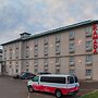 Ramada by Wyndham Red Deer Hotel and Suites