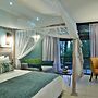 Cresta Mowana Safari Resort & Spa