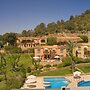 Pula Suites Boutique Resort