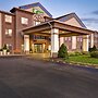 Holiday Inn Express Newport North - Middletown by IHG