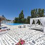 Narges Hotel