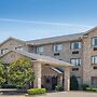 Ramada by Wyndham Catlettsburg/Ashland